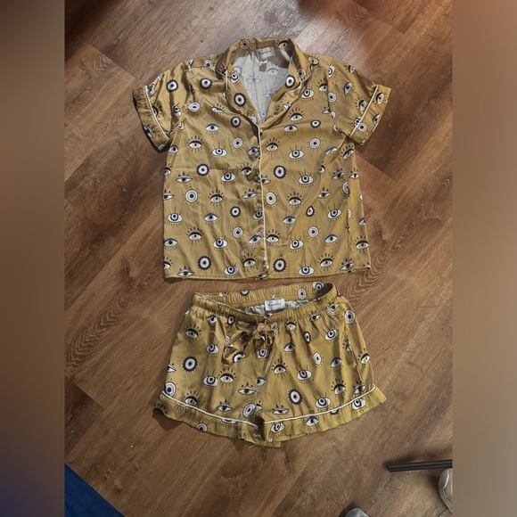 EUC Averie 2 piece Amara Evil Eye PJ Set - Picture 11 of 13